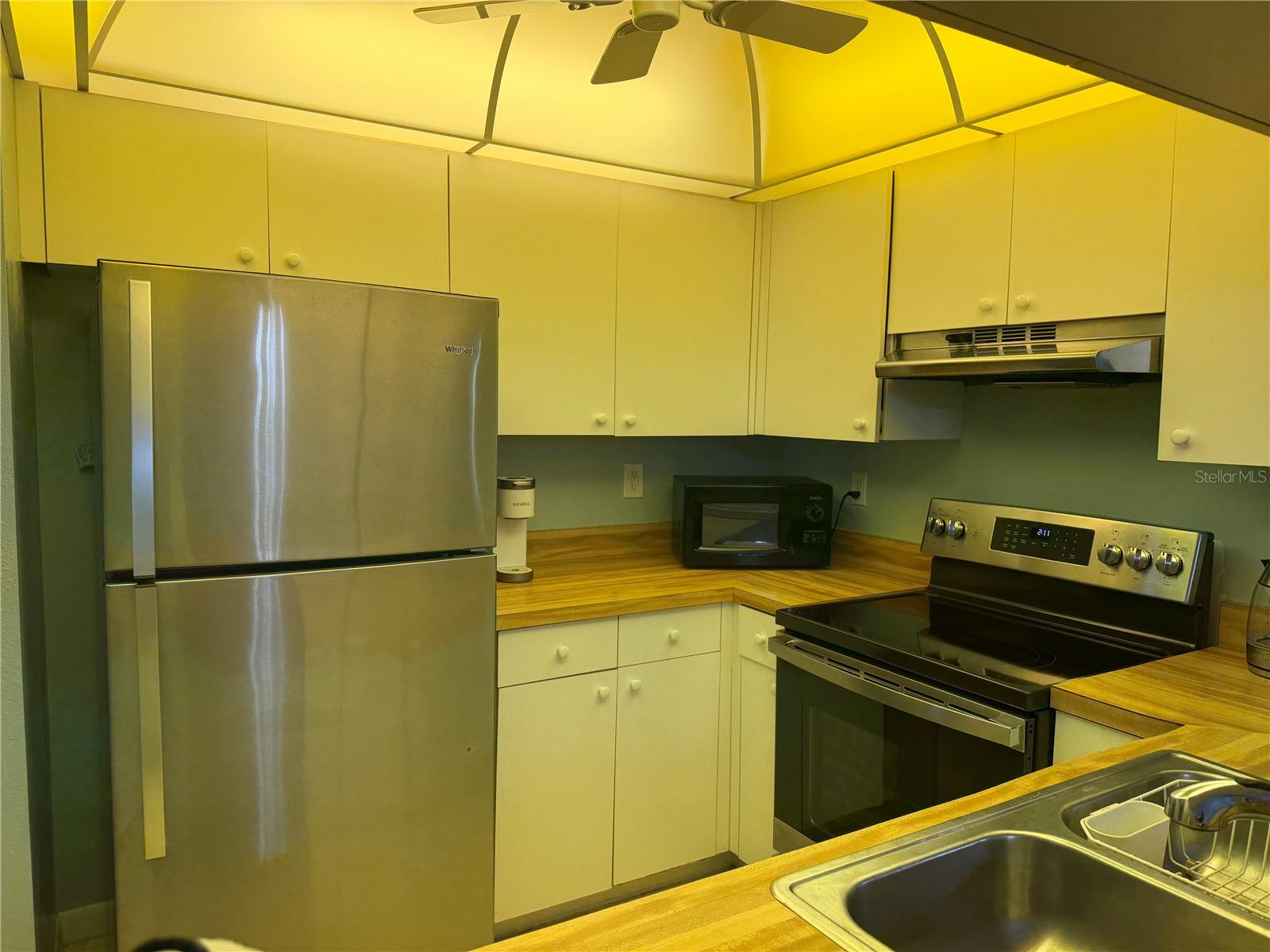 634 Bird Bay Dr E #201 Property Photo 8