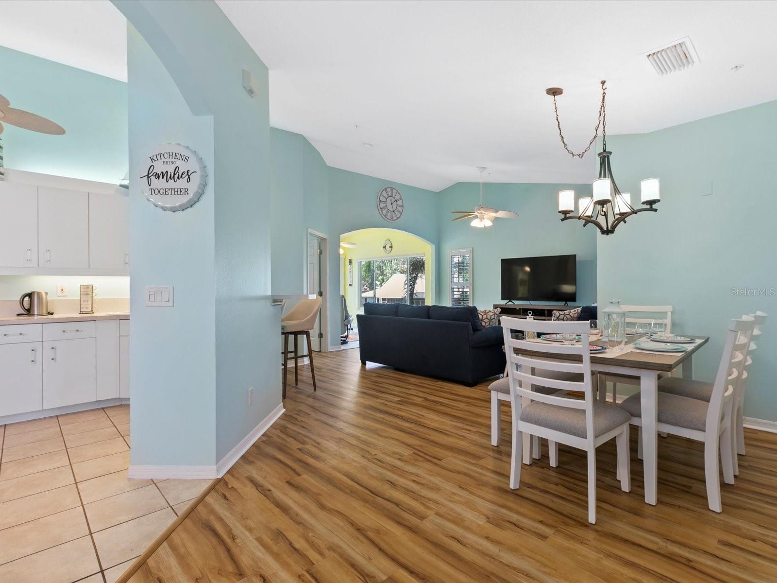 904 Addington Ct #204 Property Photo 2
