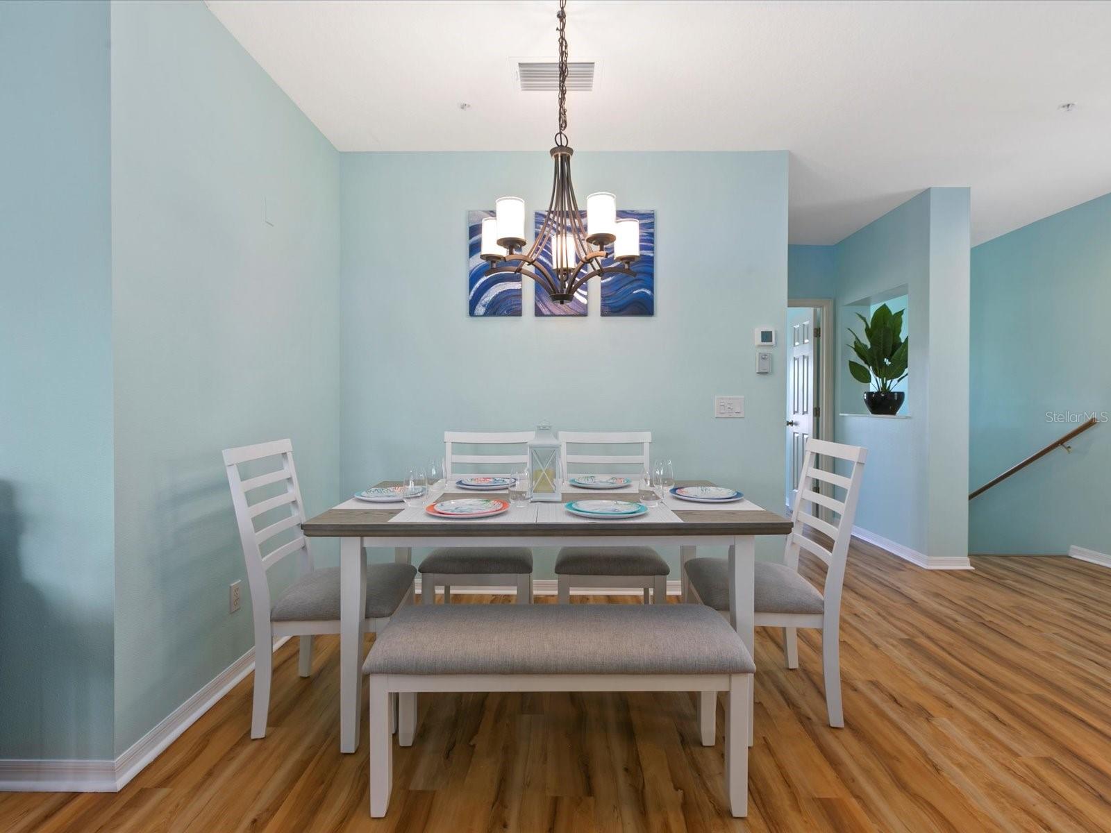 904 Addington Ct #204 Property Photo 4