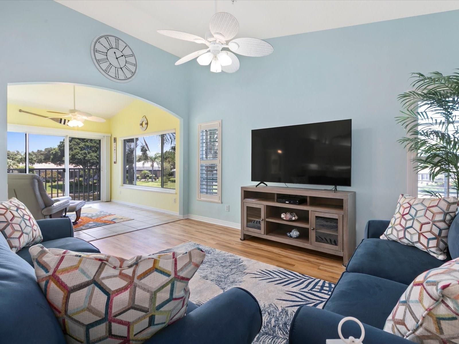 904 Addington Ct #204 Property Photo 6
