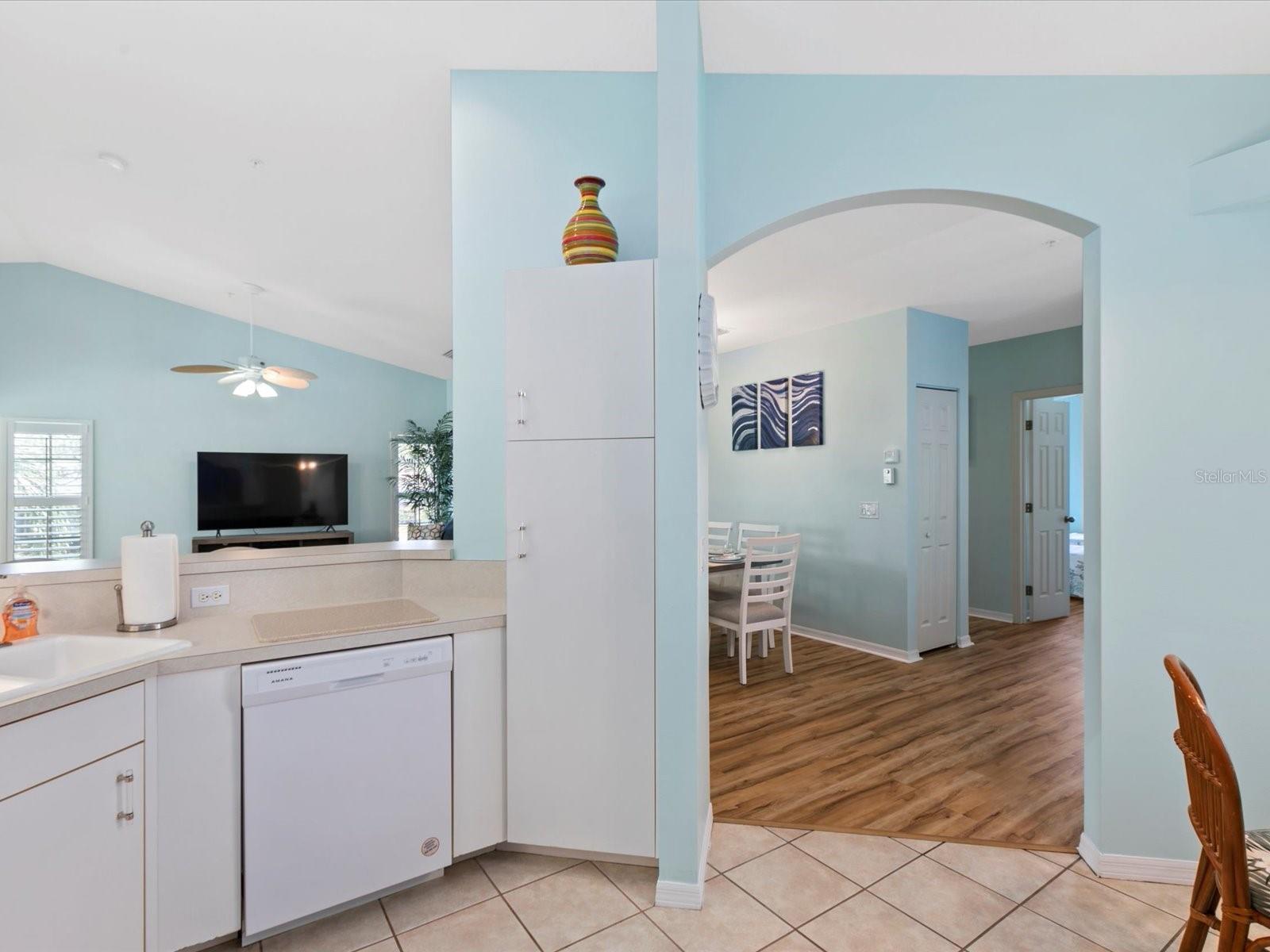 904 Addington Ct #204 Property Photo 13