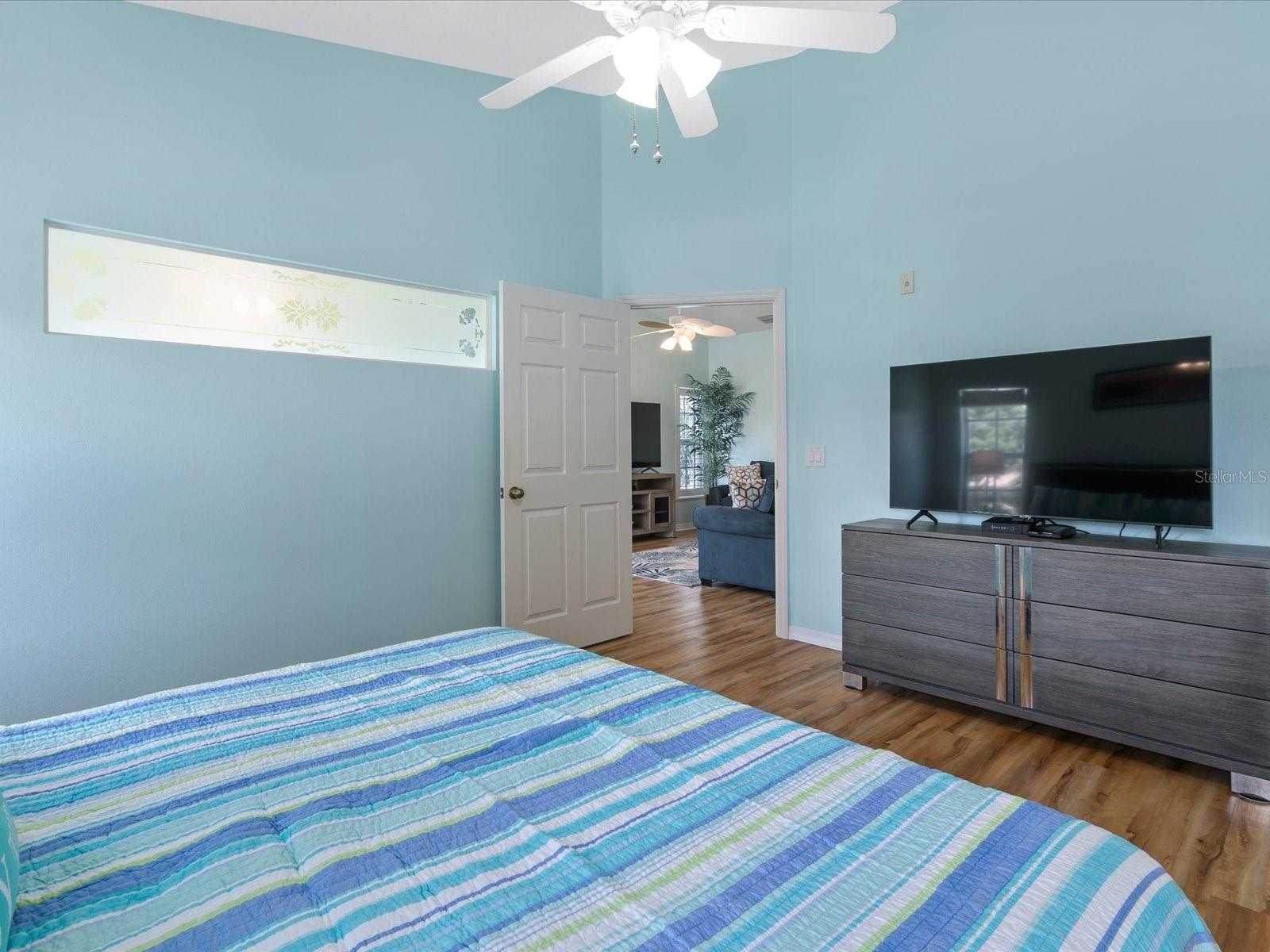 904 Addington Ct #204 Property Photo 17