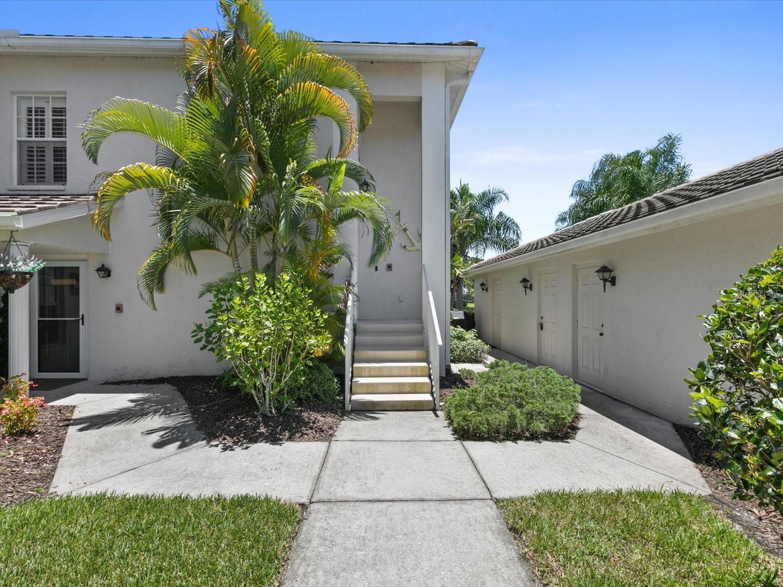 904 Addington Ct #204 Property Photo 27