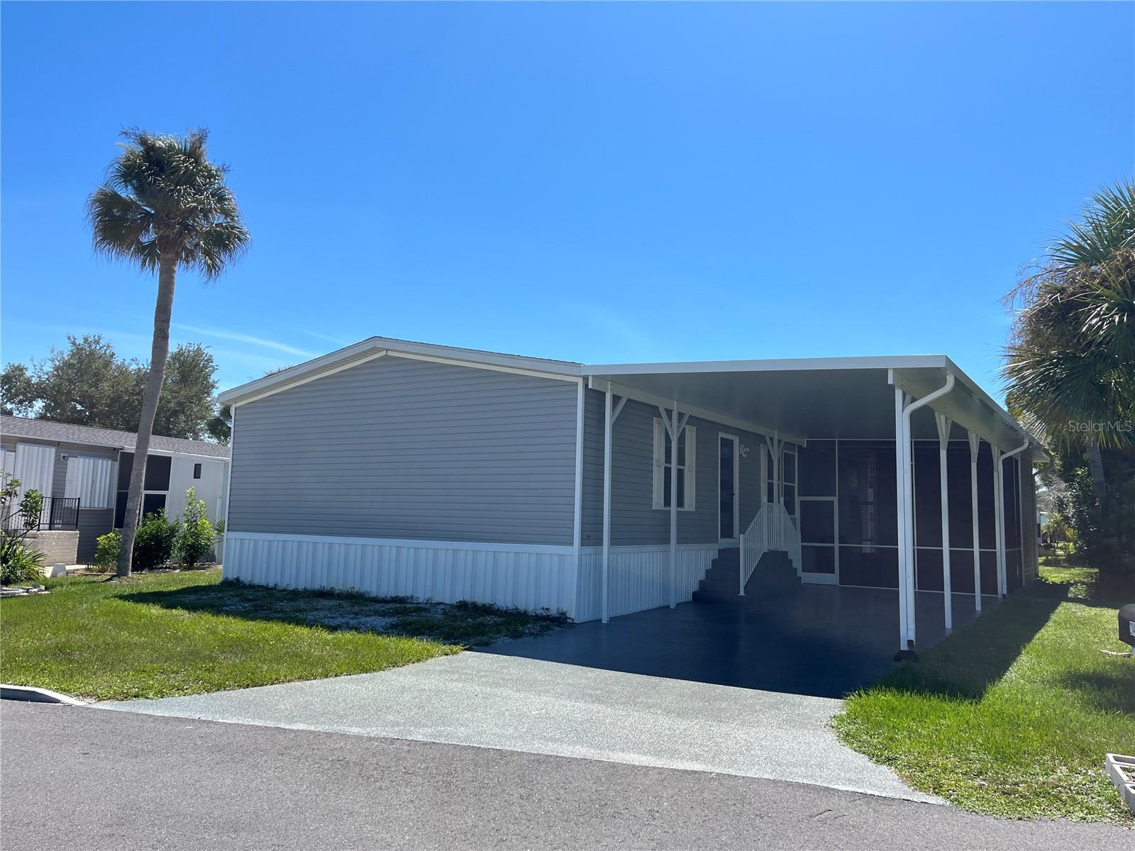 214 Como Dr Property Photo 1