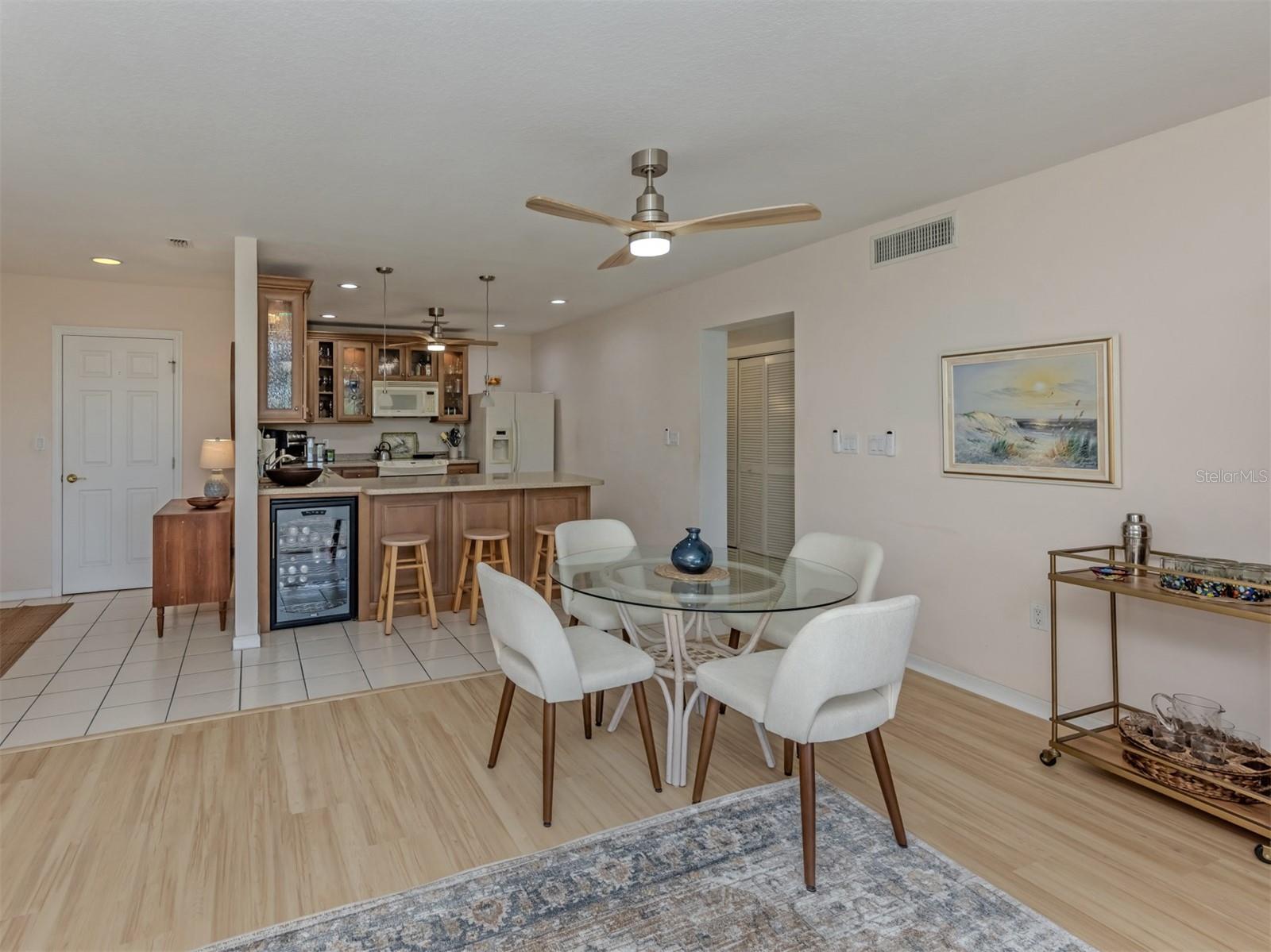 3220 Southshore Dr #24b Property Photo 6