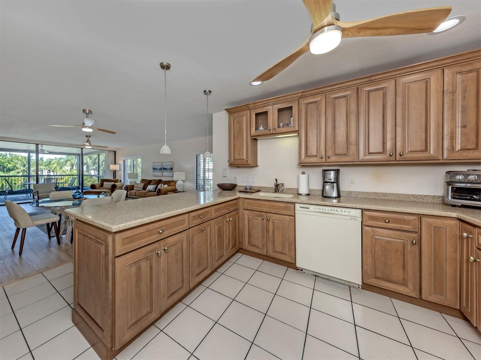 3220 Southshore Dr #24b Property Photo 14