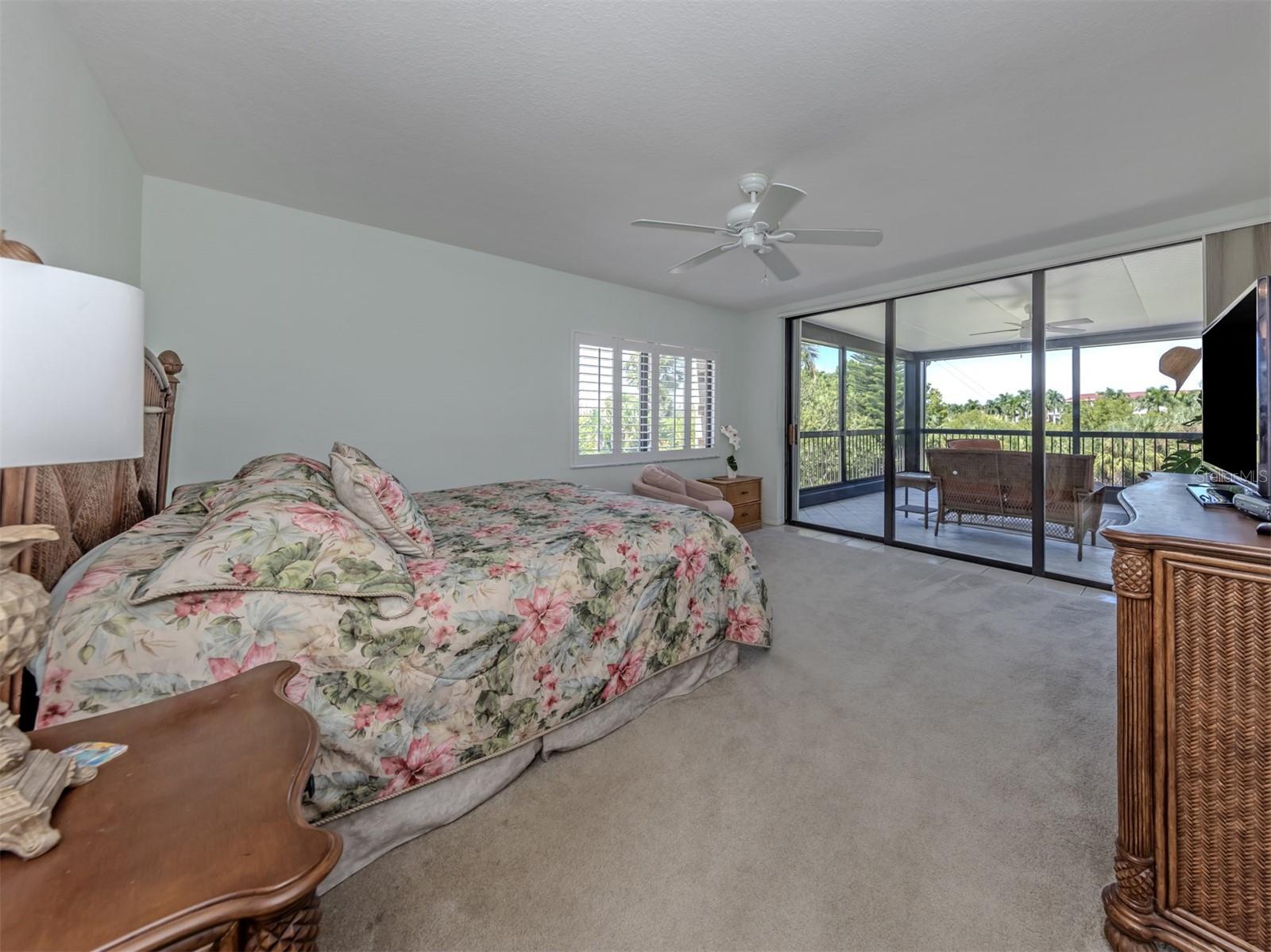 3220 Southshore Dr #24b Property Photo 15