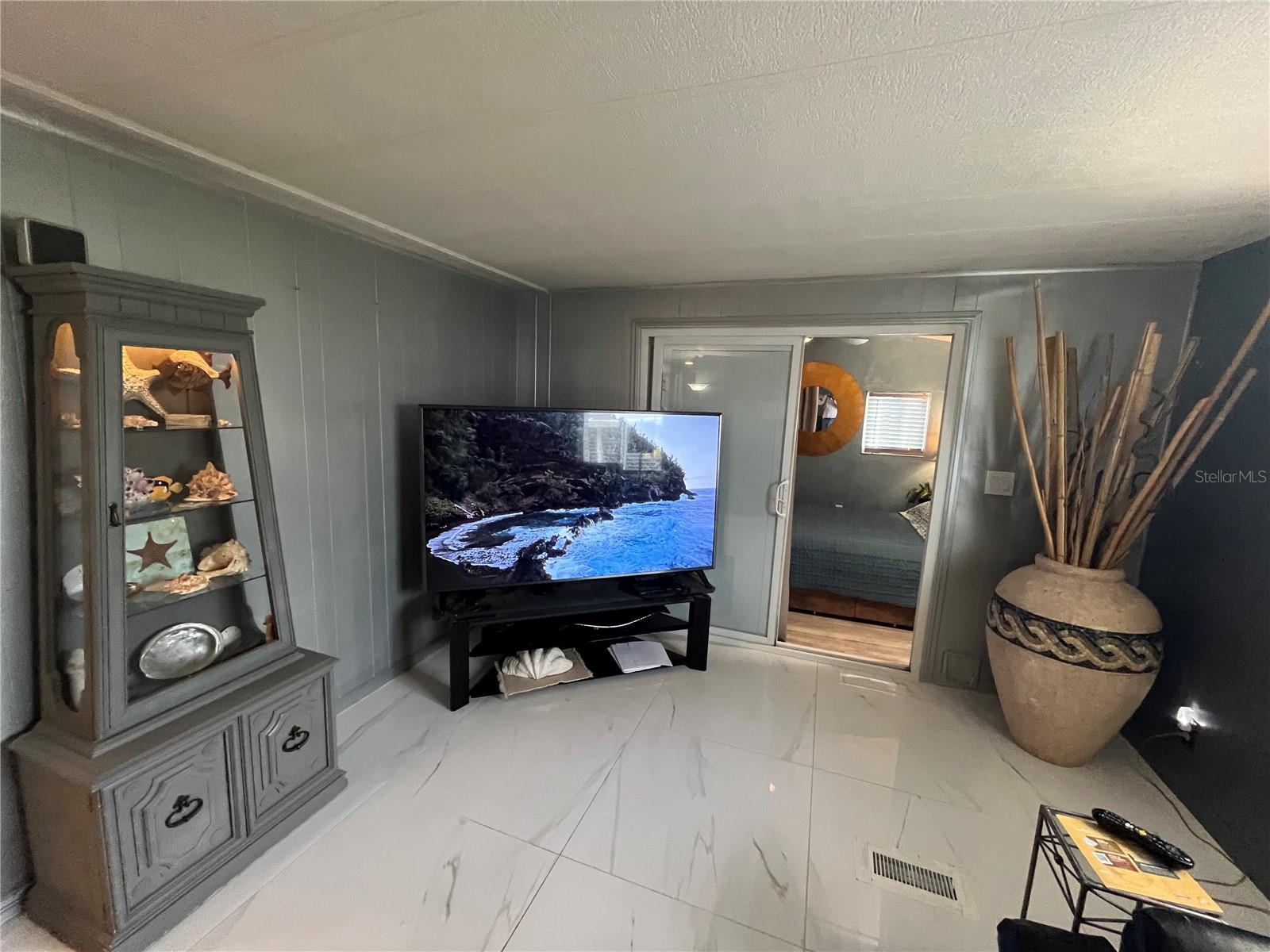 408 S Cervina Dr S Property Photo 15