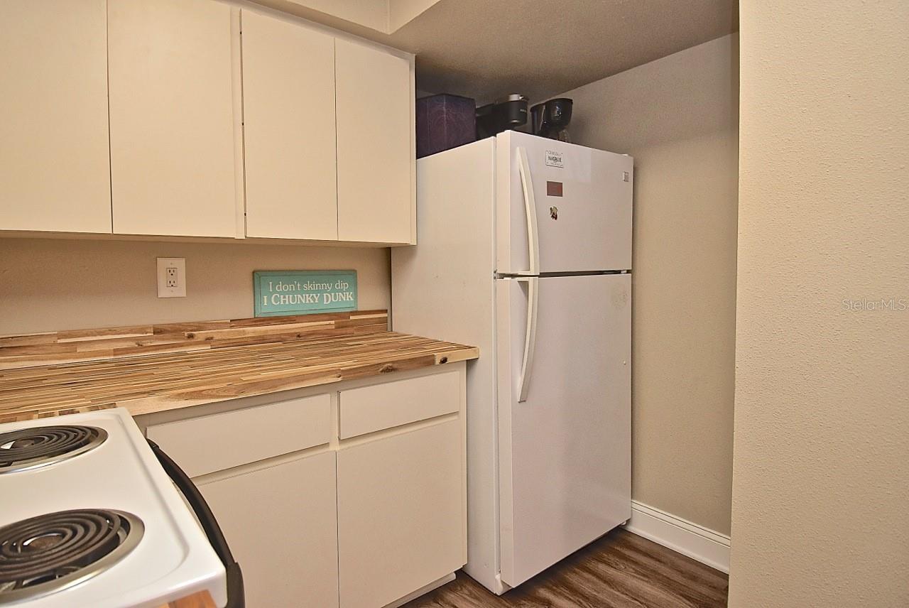 2121 Wood St #201 Property Photo 7