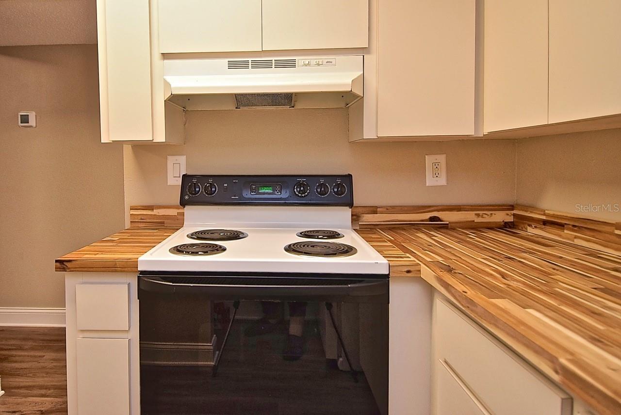 2121 Wood St #201 Property Photo 8