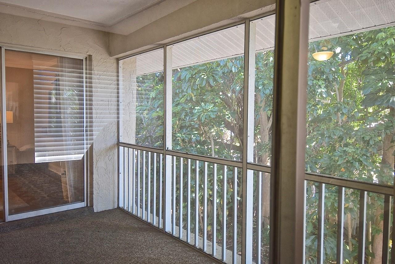 2121 Wood St #201 Property Photo 17