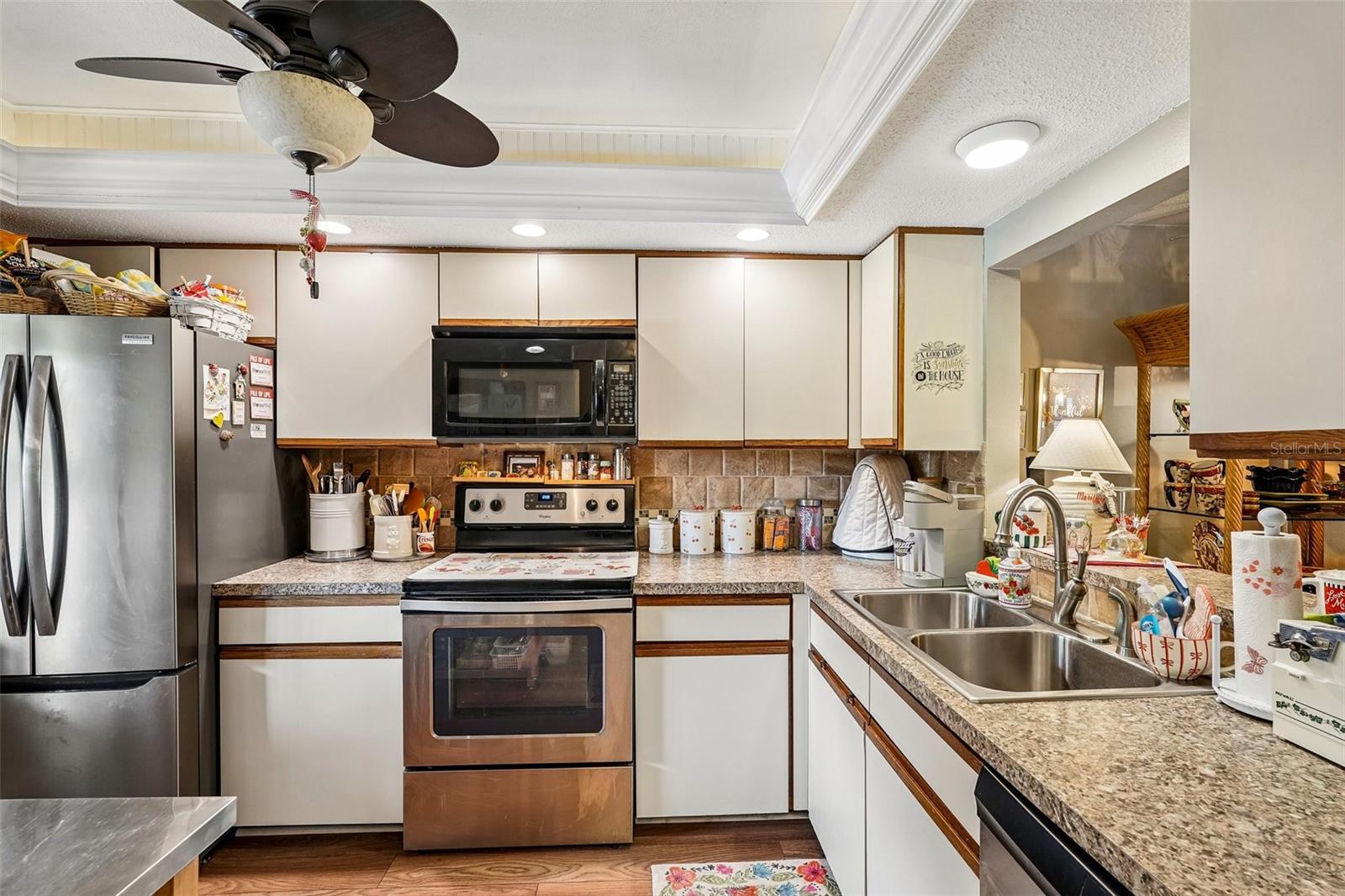 430 Mission Trl E #b Property Photo 2