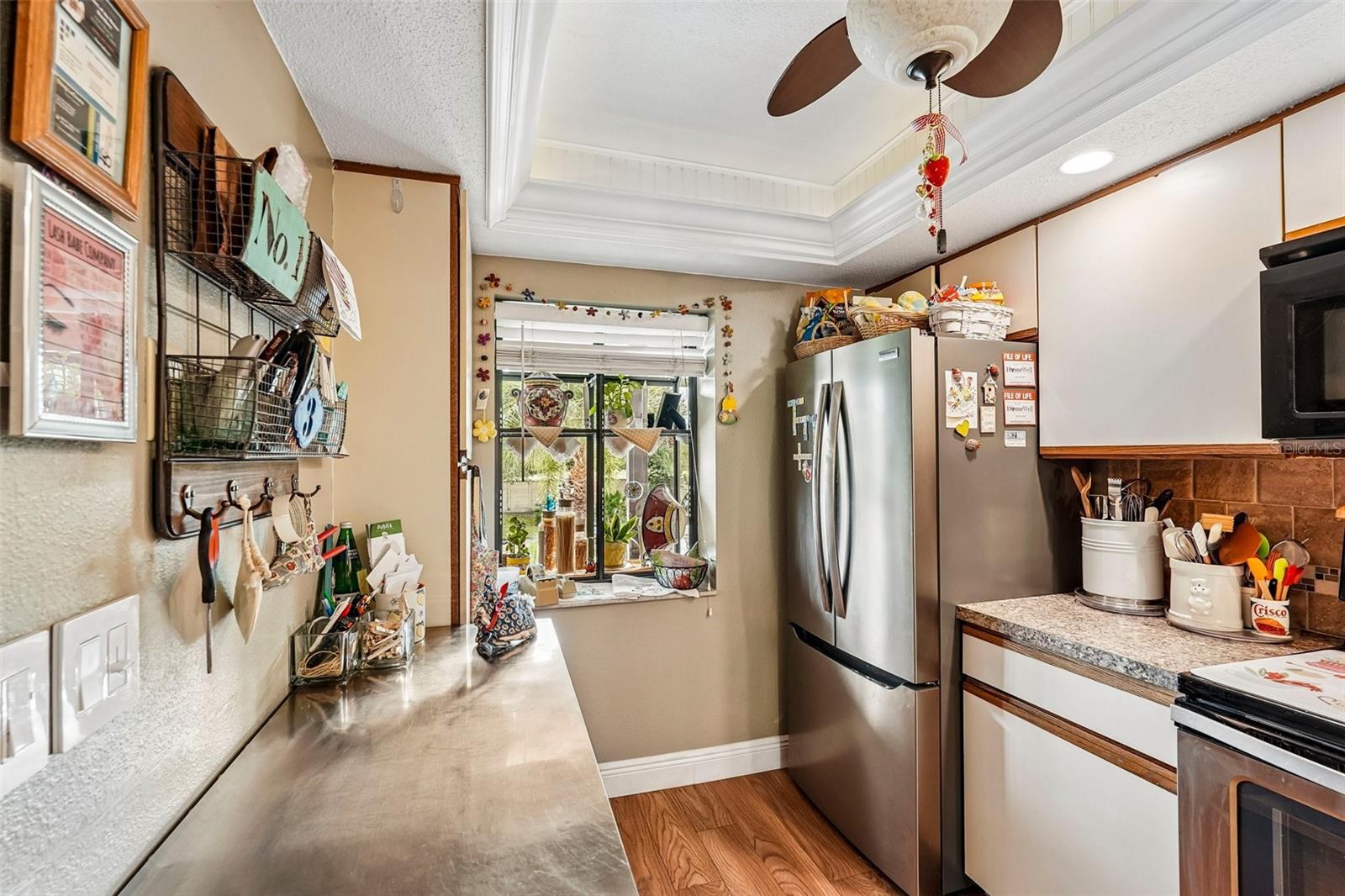 430 Mission Trl E #b Property Photo 4