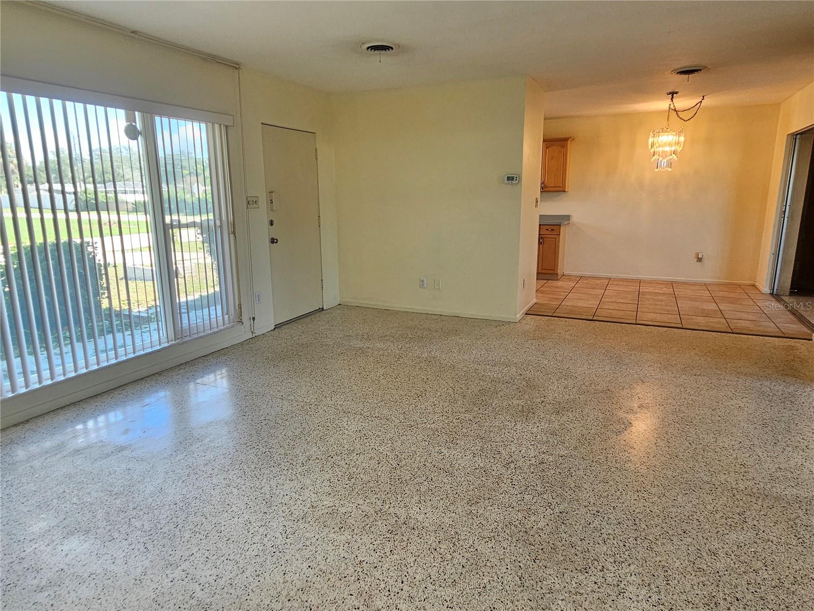 264 Glen Oak Rd Property Photo 3