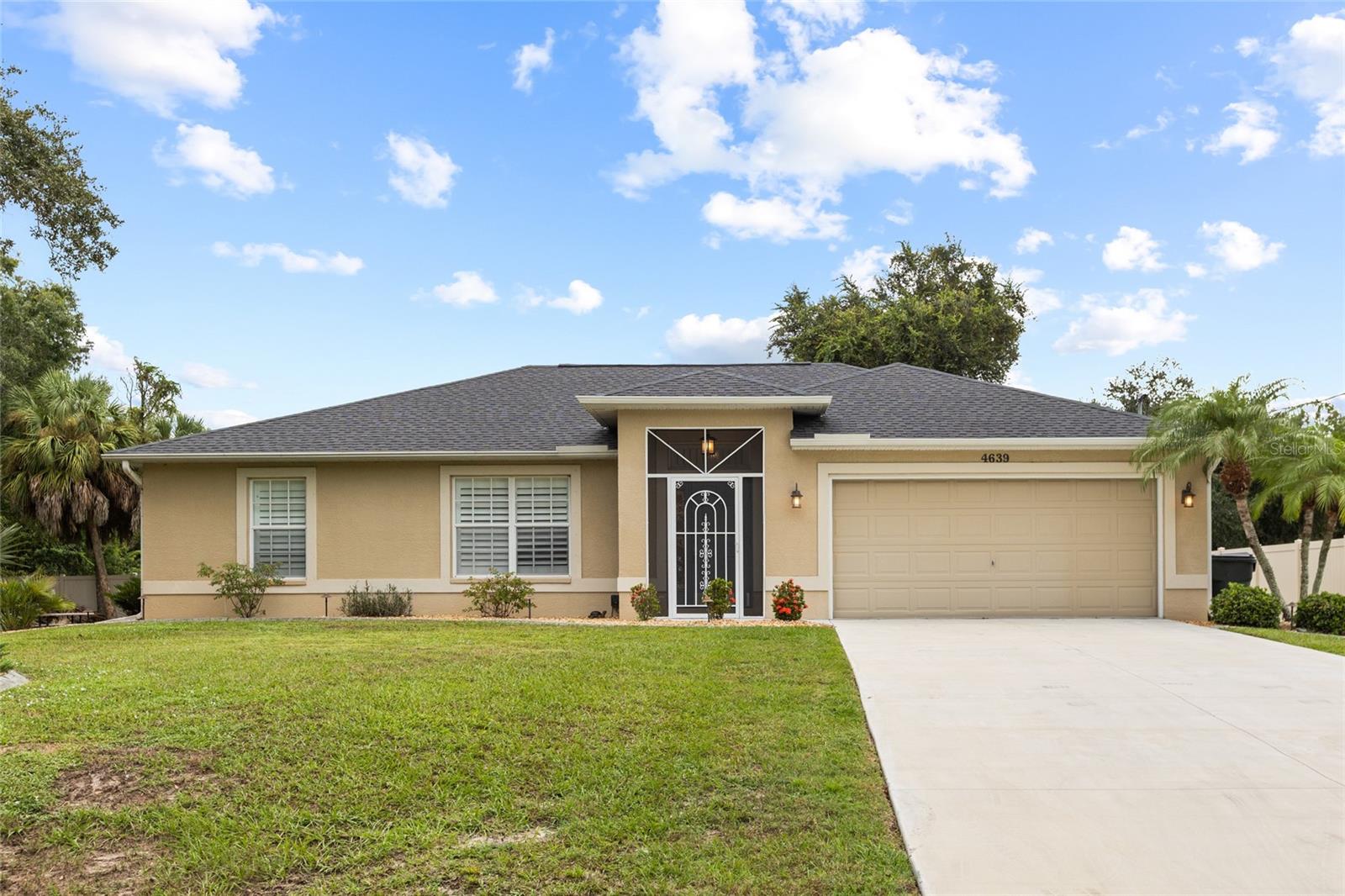 4639 KENOSKA ST Property Photo 1