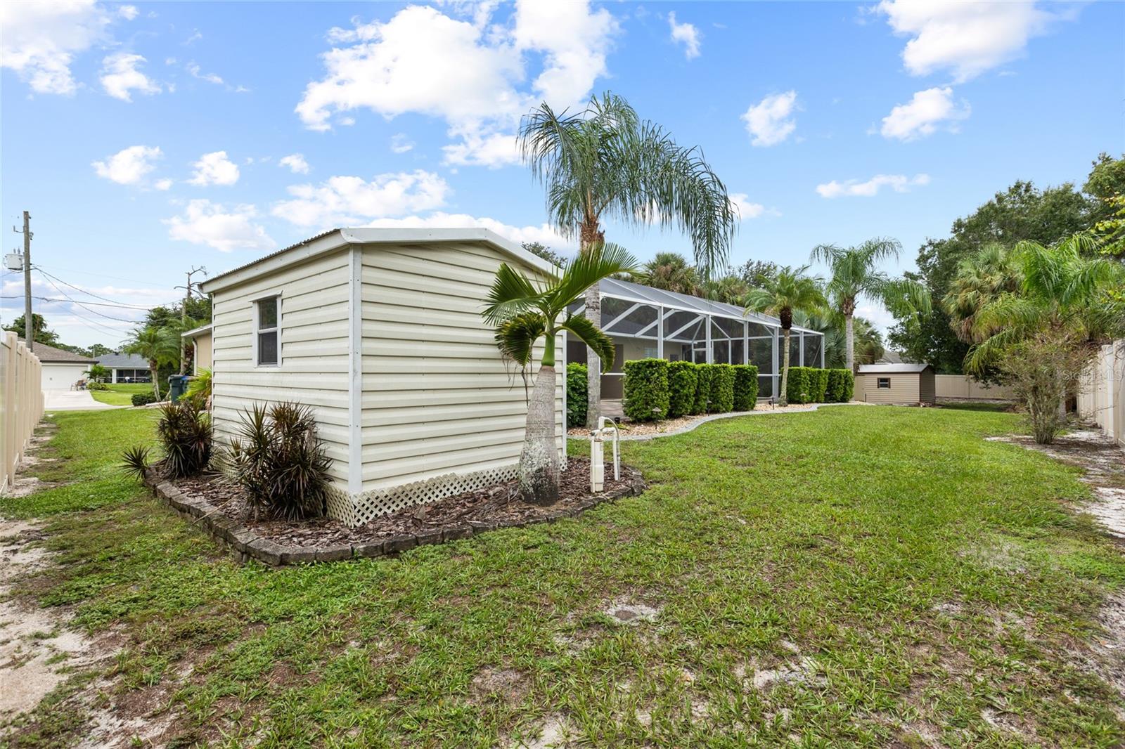 4639 Kenoska St Property Photo 47