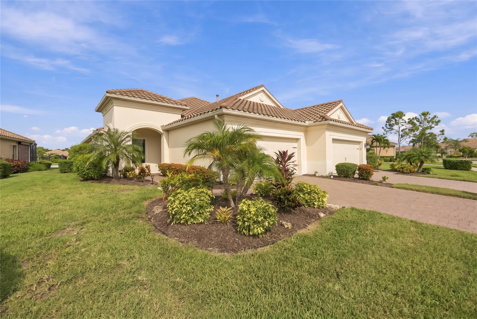 11548 OKALOOSA DR W Property Photo 1