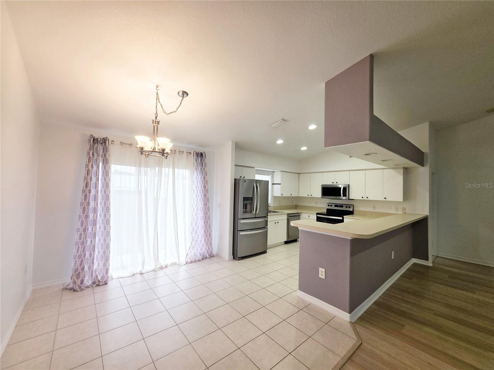 924 Euclid Property Photo 6