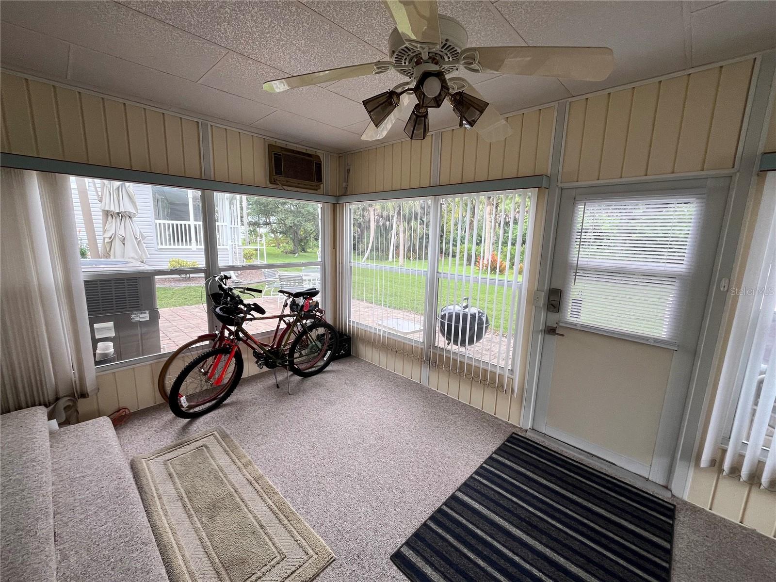623 Cervina Dr Property Photo 17