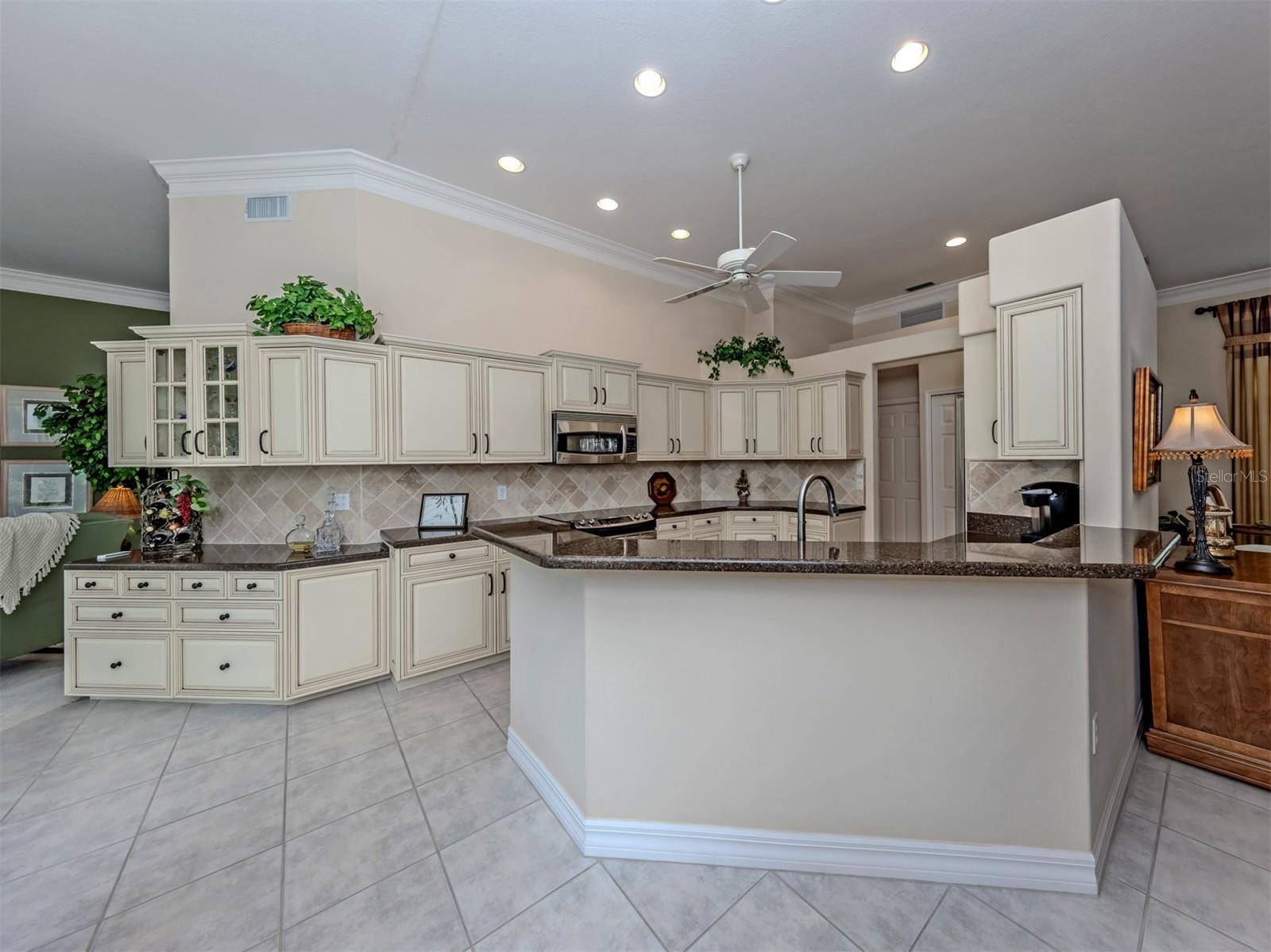 2009 Tocobaga Ln Property Photo 4