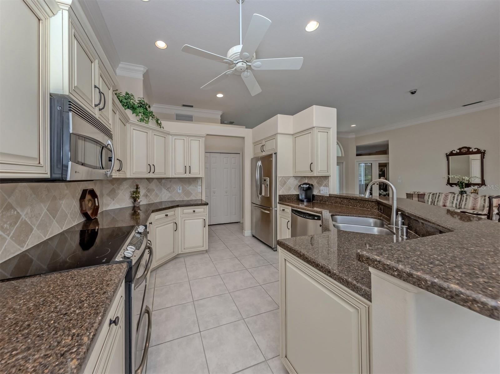 2009 Tocobaga Ln Property Photo 13