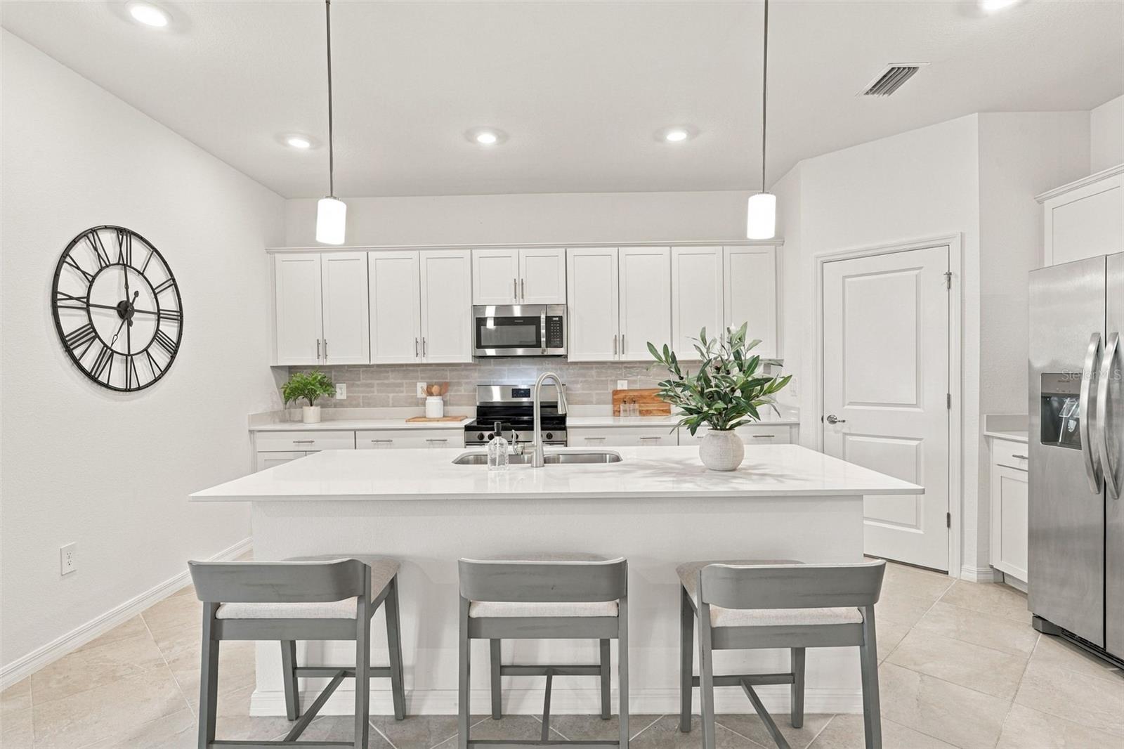 17085 Luminous Ave Property Photo 10