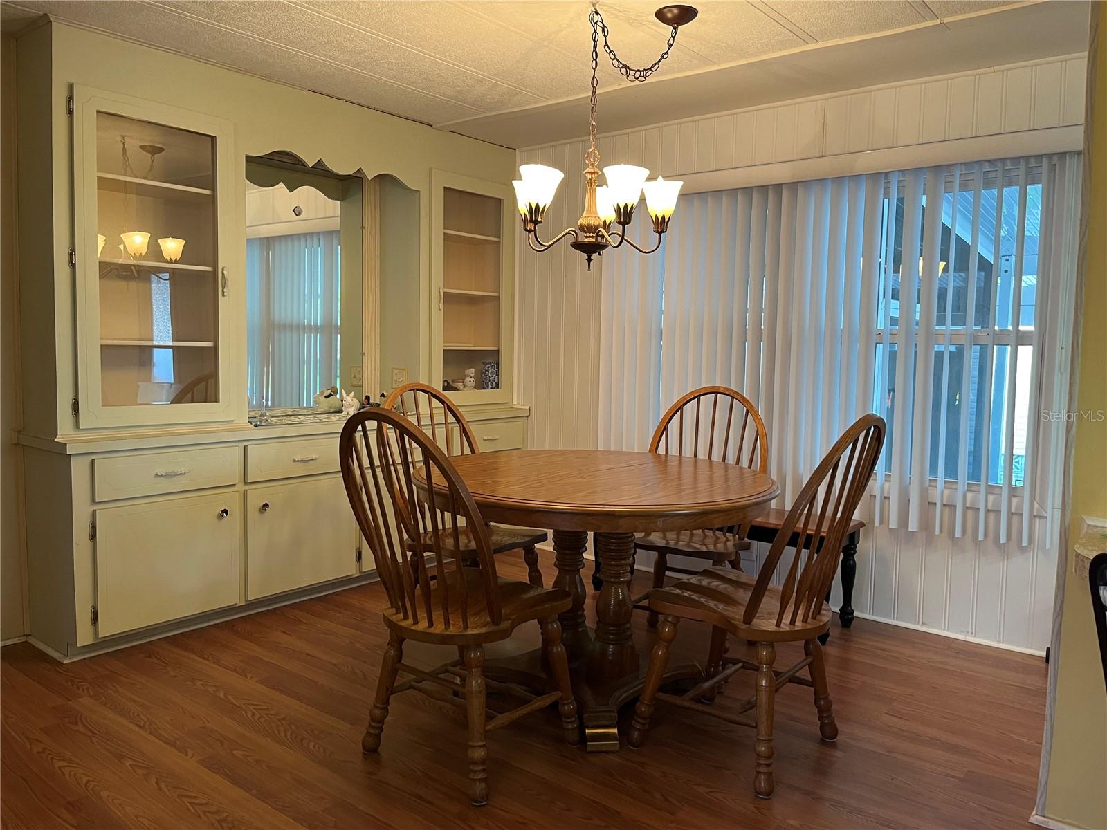 804 Cervina Dr N Property Photo 3