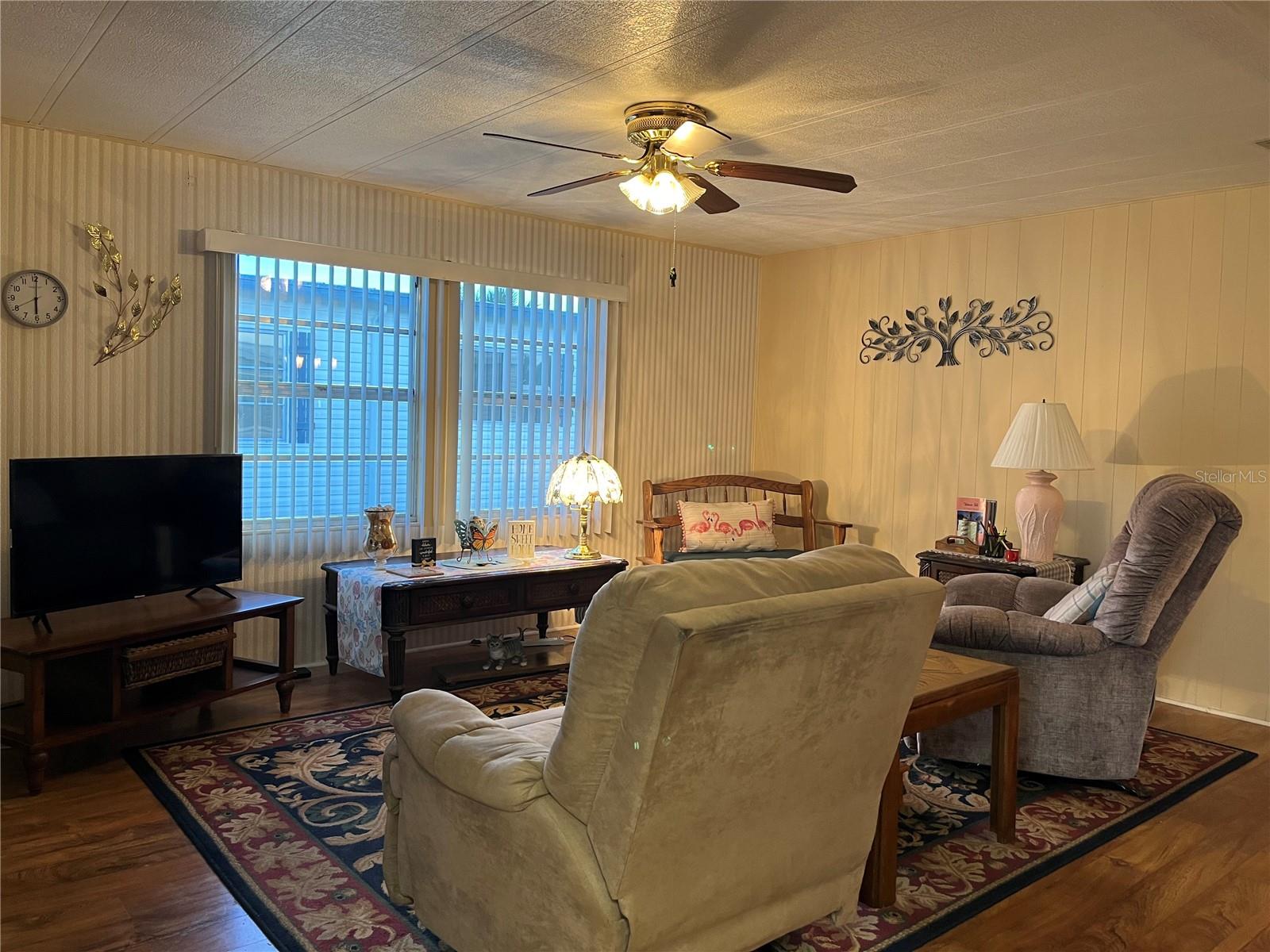 804 Cervina Dr N Property Photo 4