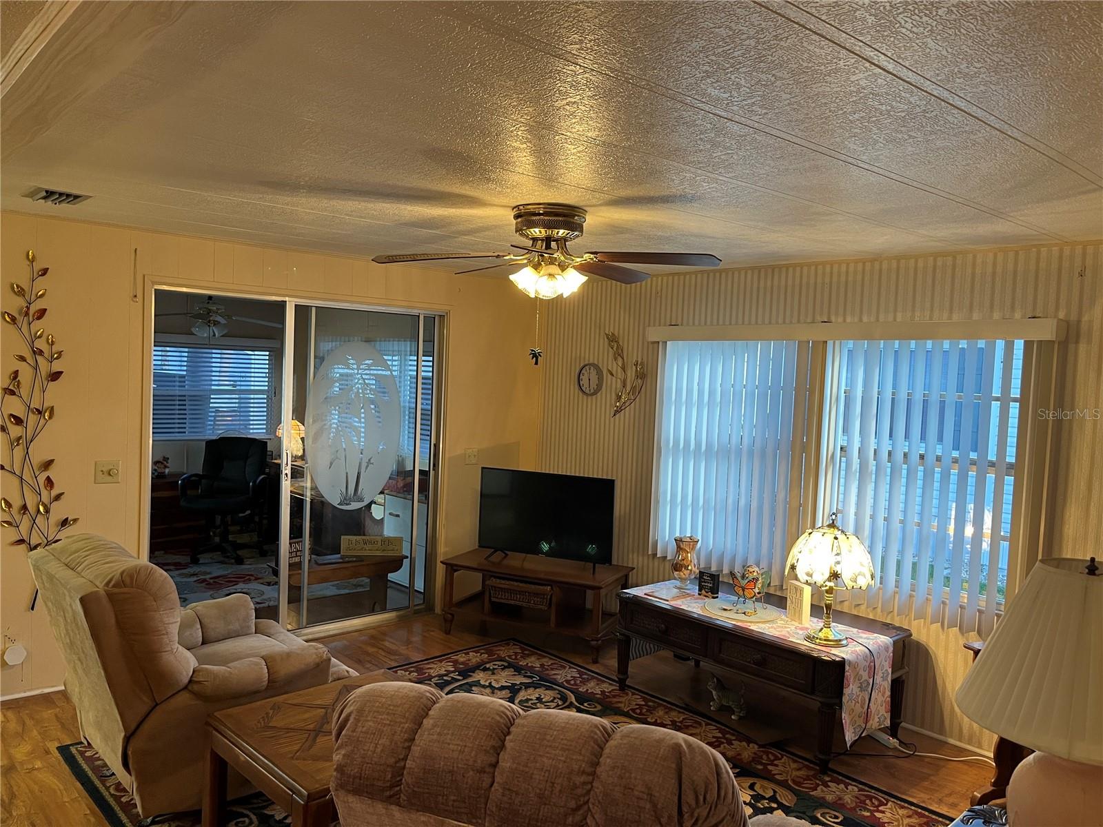 804 Cervina Dr N Property Photo 5