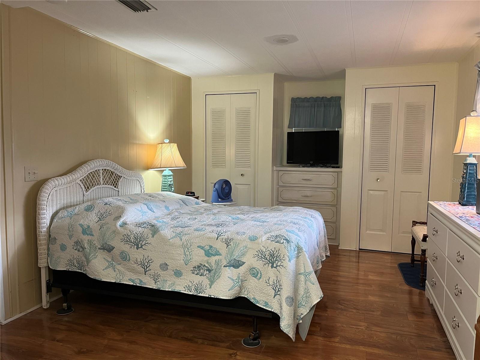 804 Cervina Dr N Property Photo 15