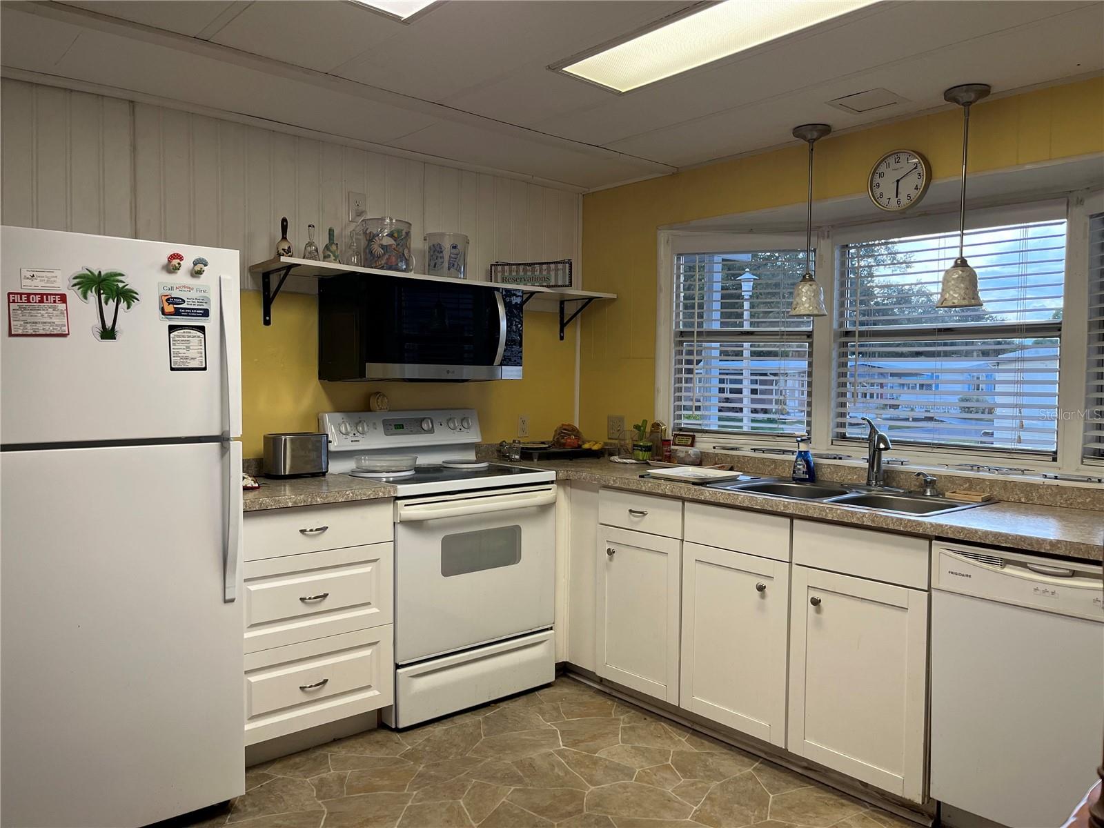 804 Cervina Dr N Property Photo 20