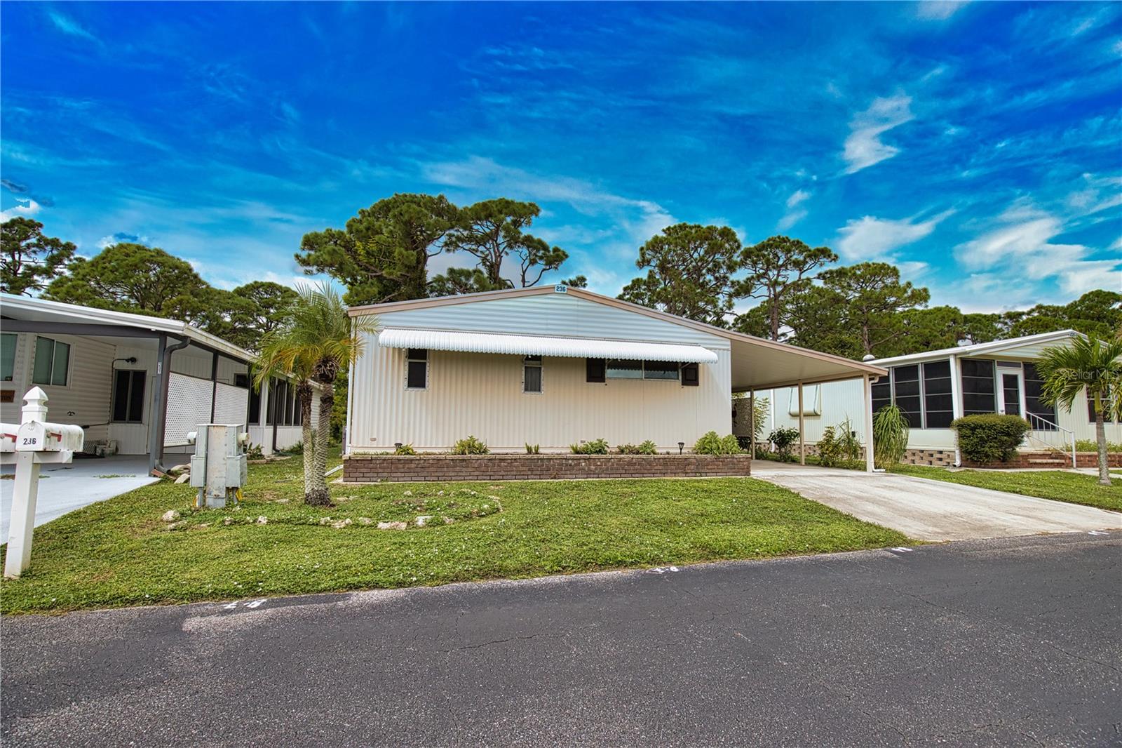 236 N Fiji Cir Property Photo 45