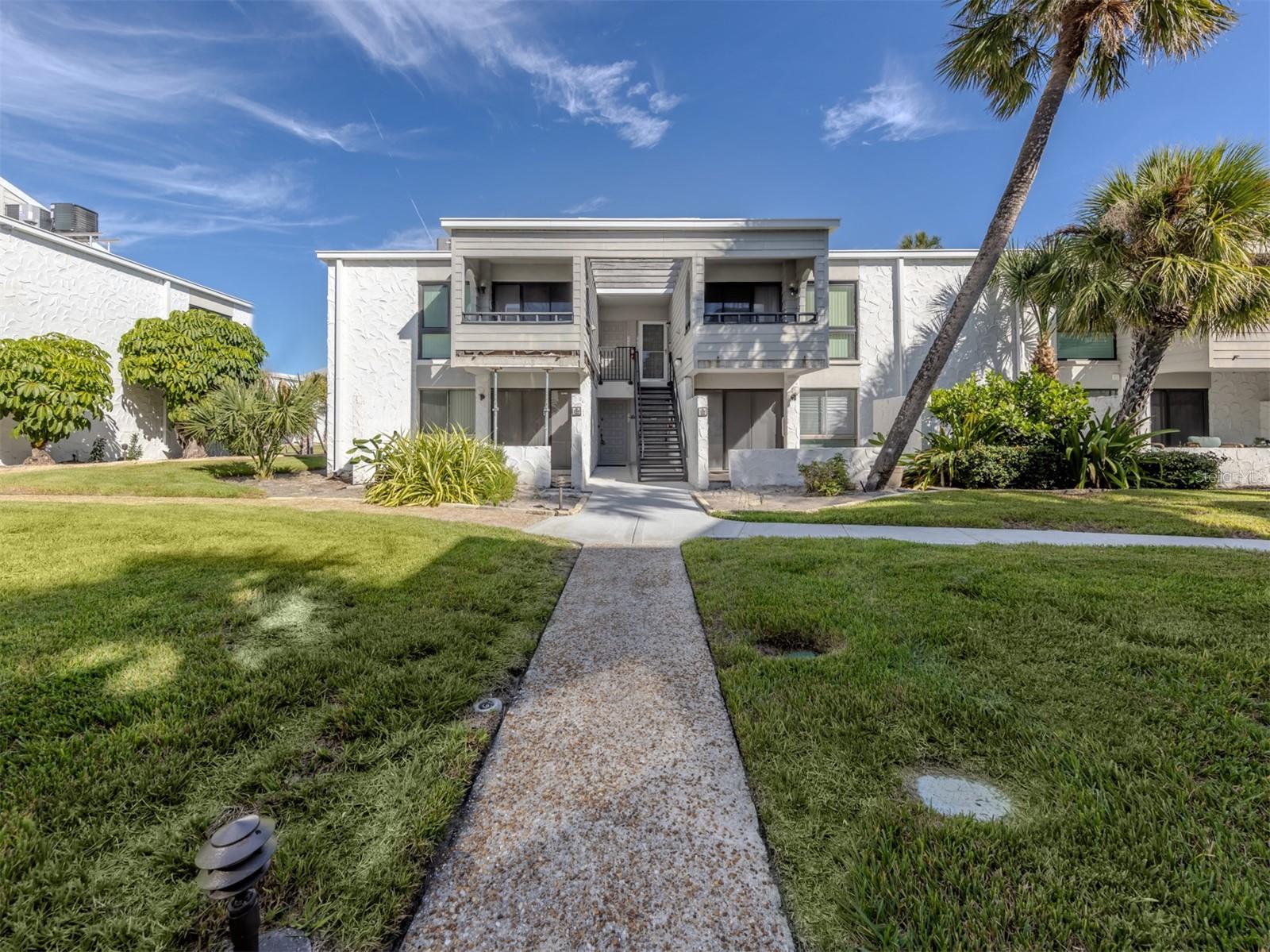 1555 TARPON CENTER DR #140 Property Photo 1