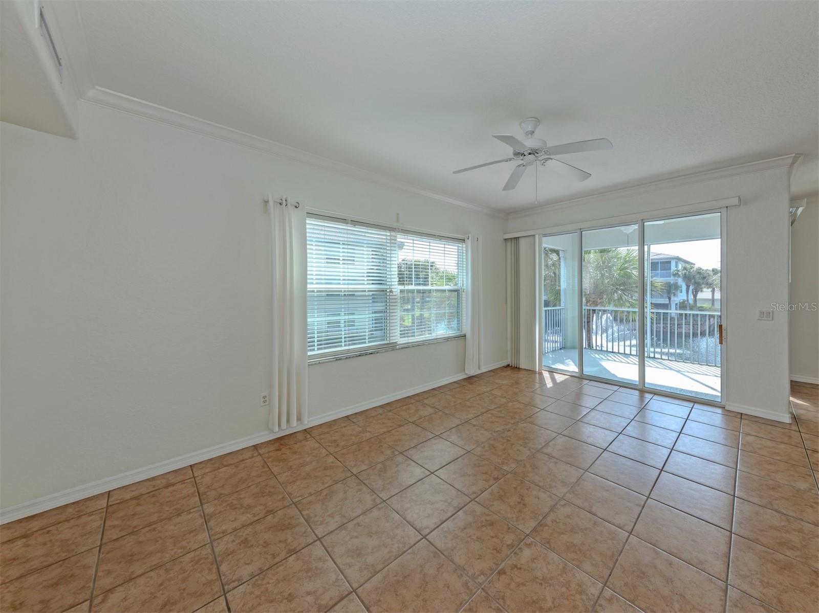700 Gardens Edge Dr #721 Property Photo 5