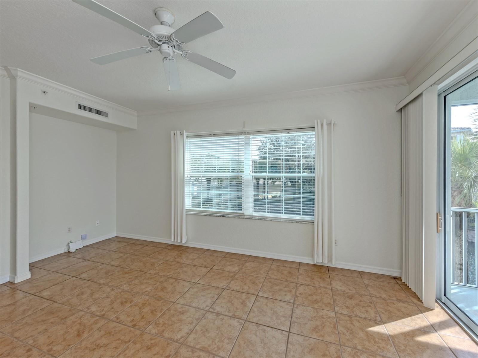 700 Gardens Edge Dr #721 Property Photo 10