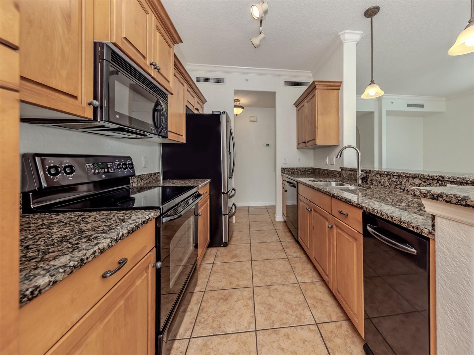 700 Gardens Edge Dr #721 Property Photo 14