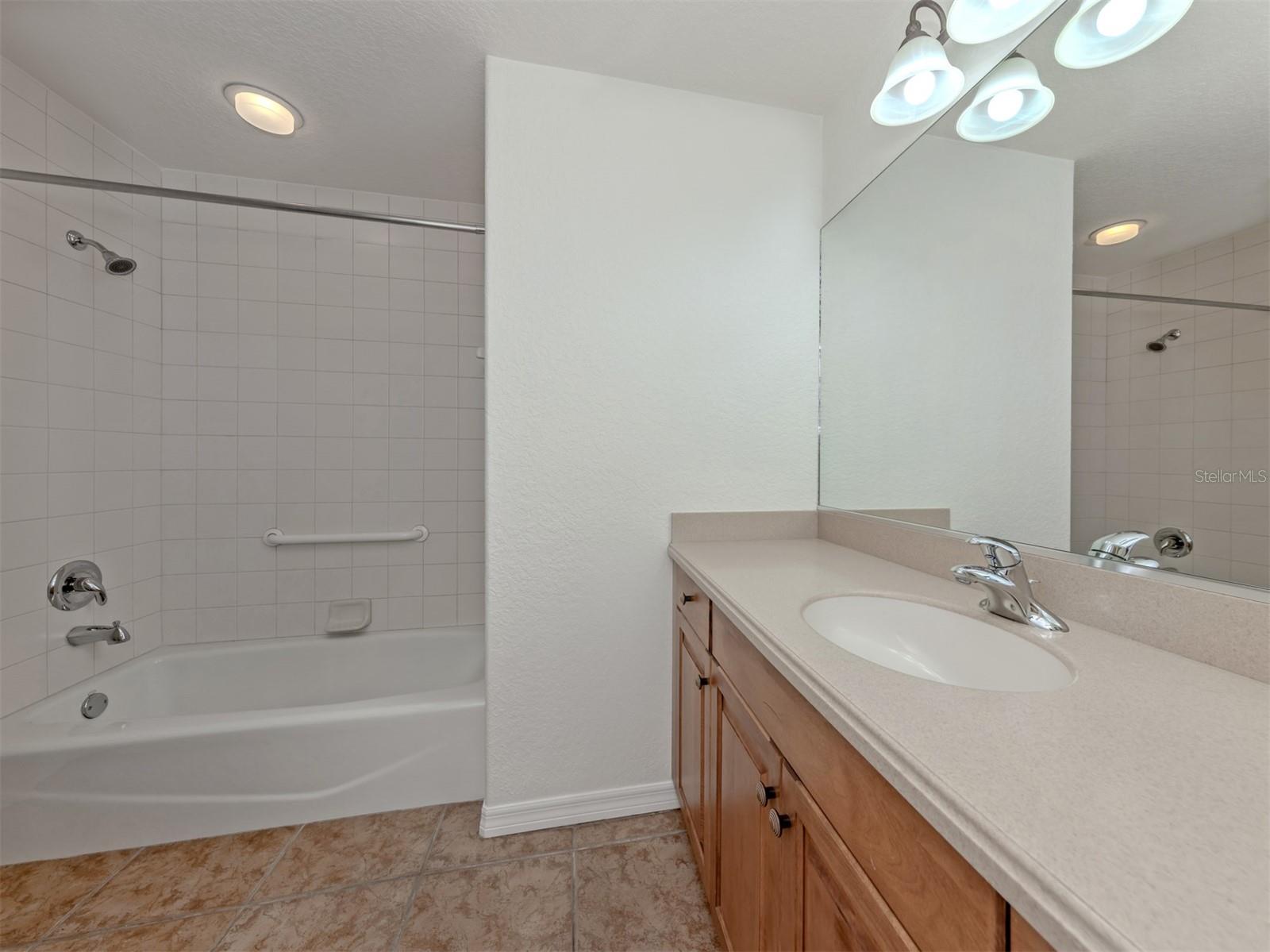 700 Gardens Edge Dr #721 Property Photo 20