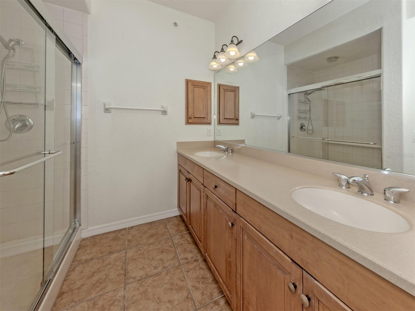 700 Gardens Edge Dr #721 Property Photo 23
