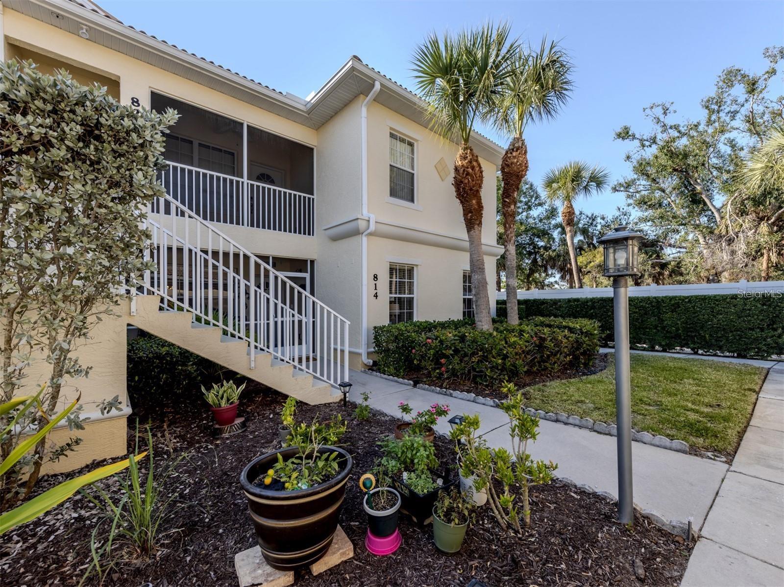 800 GARDENS EDGE DR #814 Property Photo 1