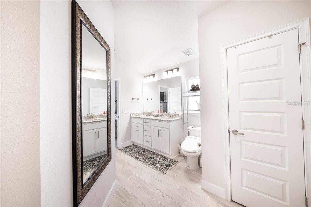 2588 Averland Loop Property Photo 37