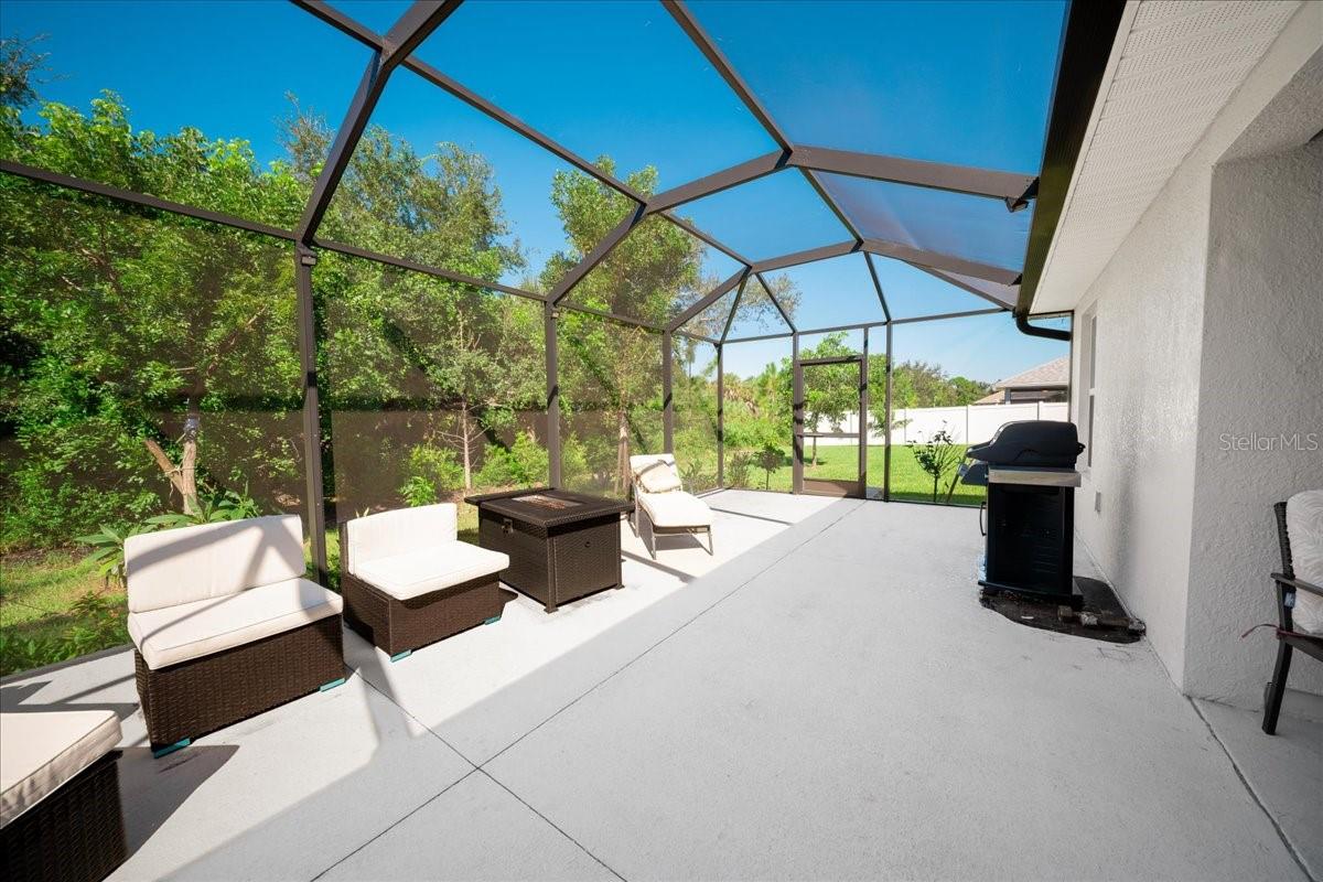 2588 Averland Loop Property Photo 44