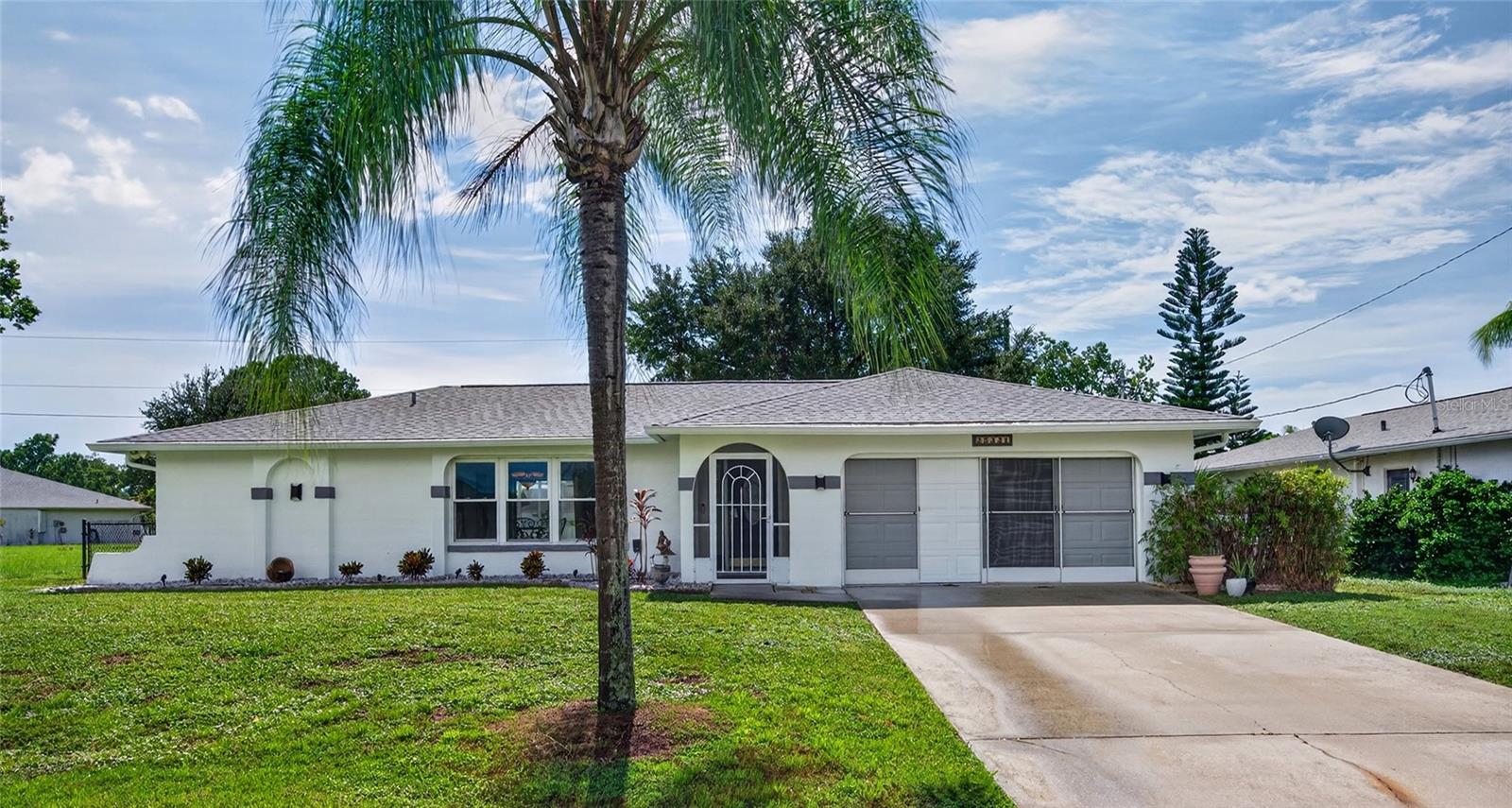 25321 DOREDO DR Property Photo 1