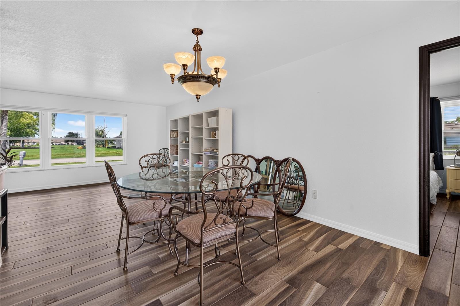 25321 Doredo Dr Property Photo 12