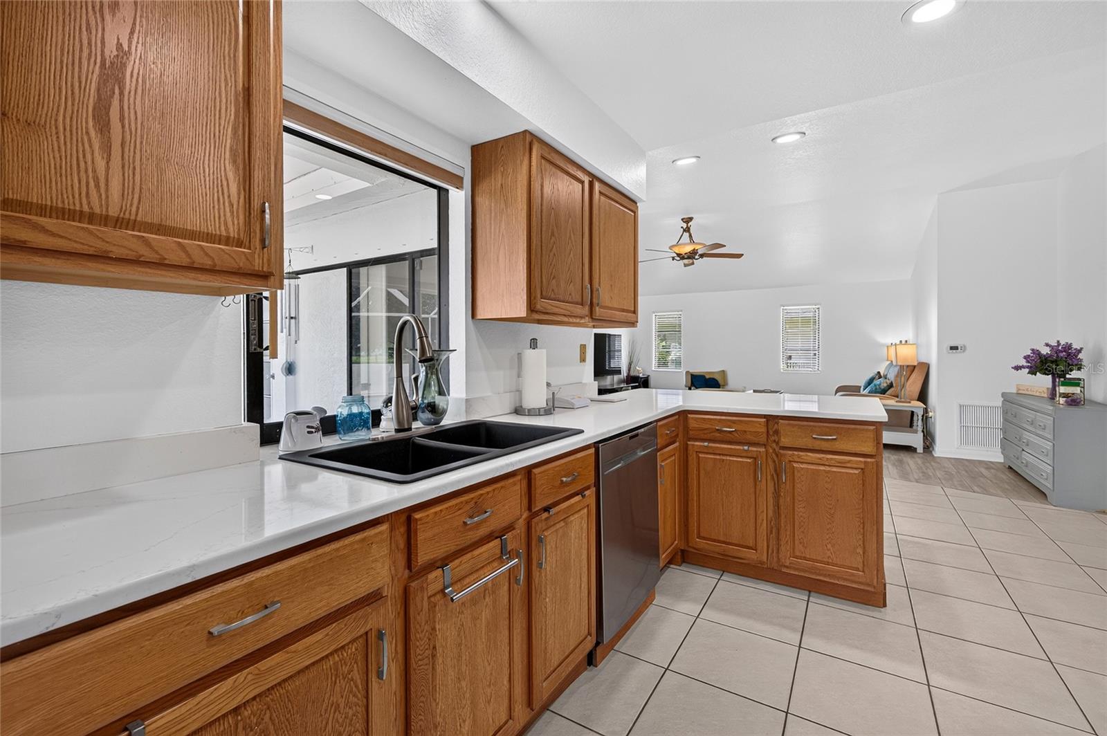 25321 Doredo Dr Property Photo 13