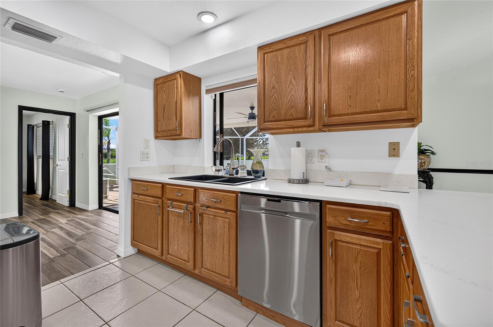 25321 Doredo Dr Property Photo 15