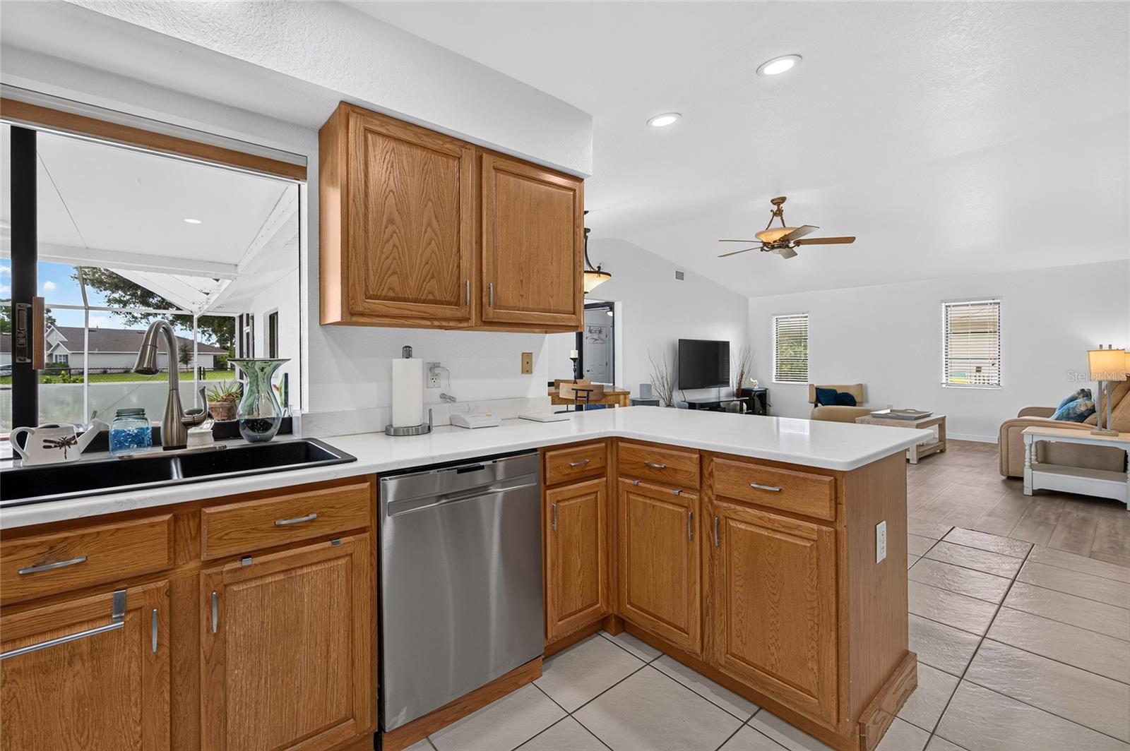 25321 Doredo Dr Property Photo 16