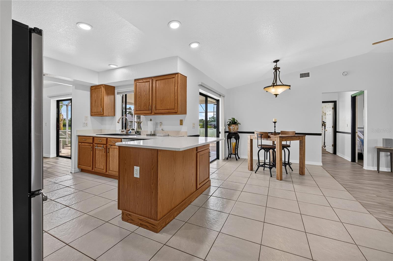 25321 Doredo Dr Property Photo 17