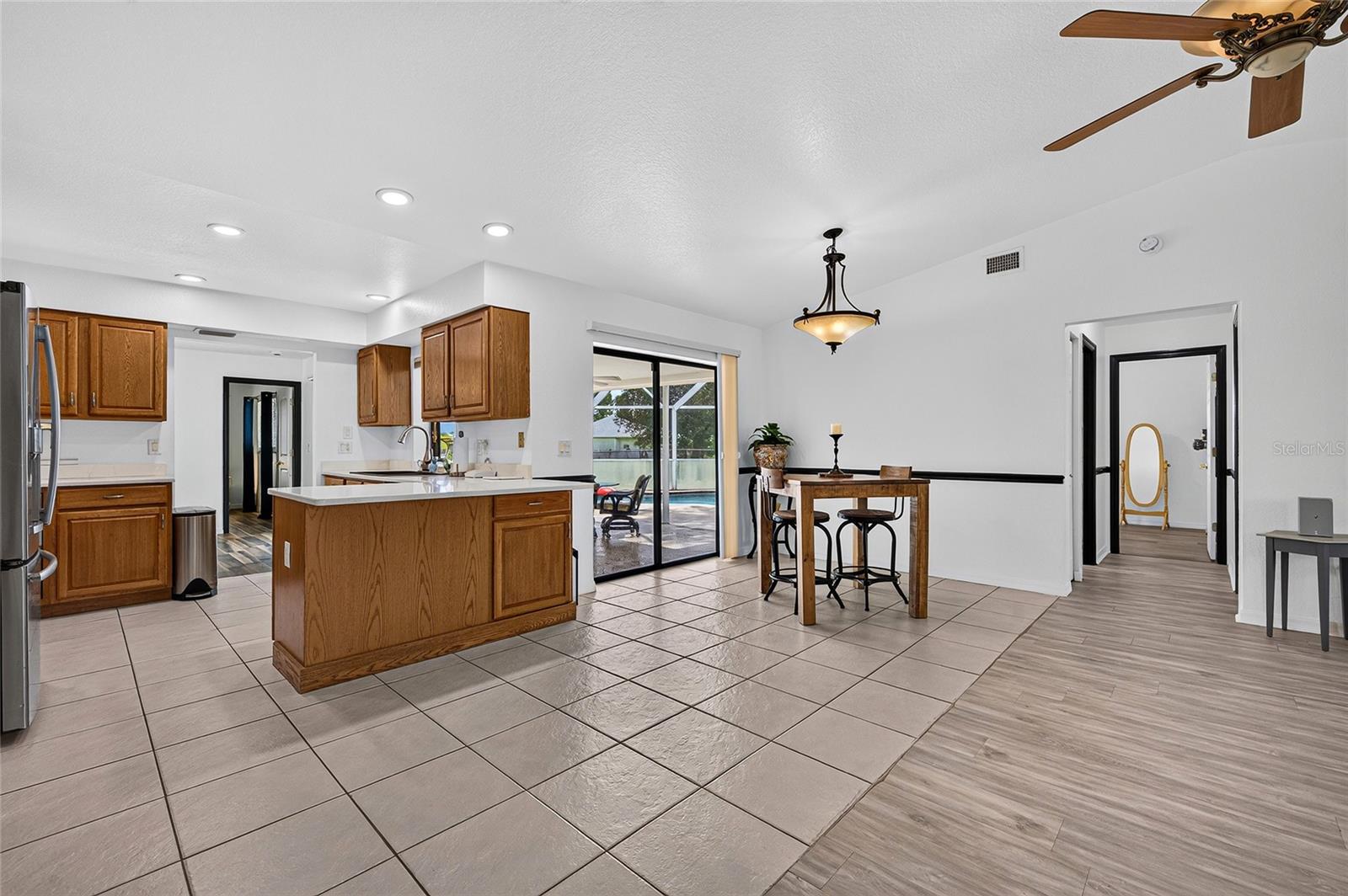 25321 Doredo Dr Property Photo 19