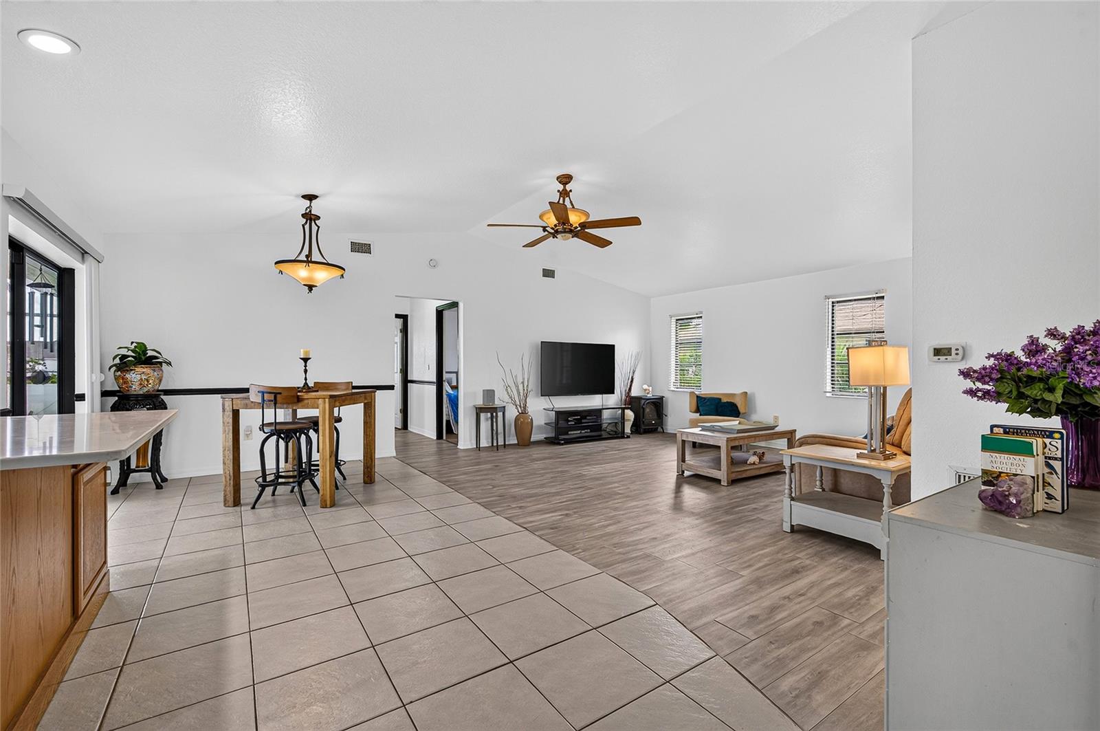 25321 Doredo Dr Property Photo 26