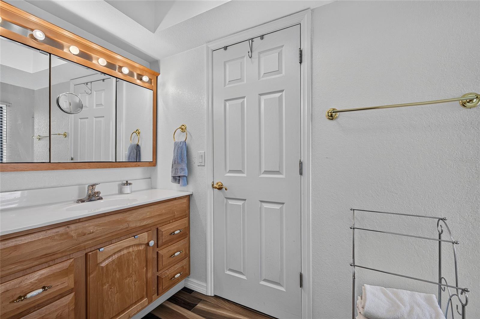 25321 Doredo Dr Property Photo 35